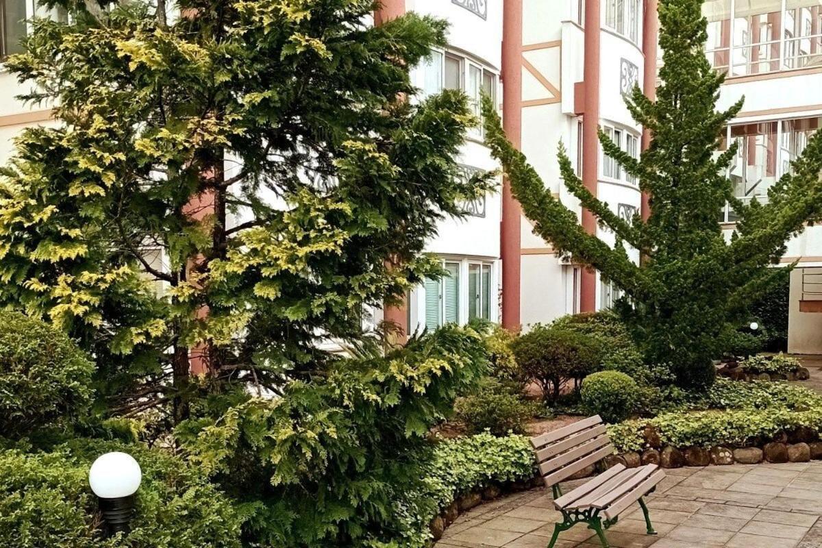 Apartamento No Residencial Village No Centro De Gramado, Com Piscina Aquecida E Hidromassagem Exterior foto
